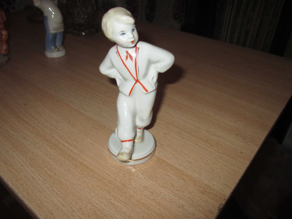 Статуэтки времен СССР