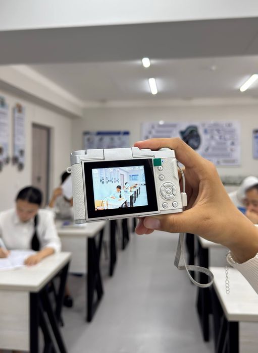 СРОЧНО ПРОДАЮ Цифровой фотоаппарат — состояние НОВОГО!