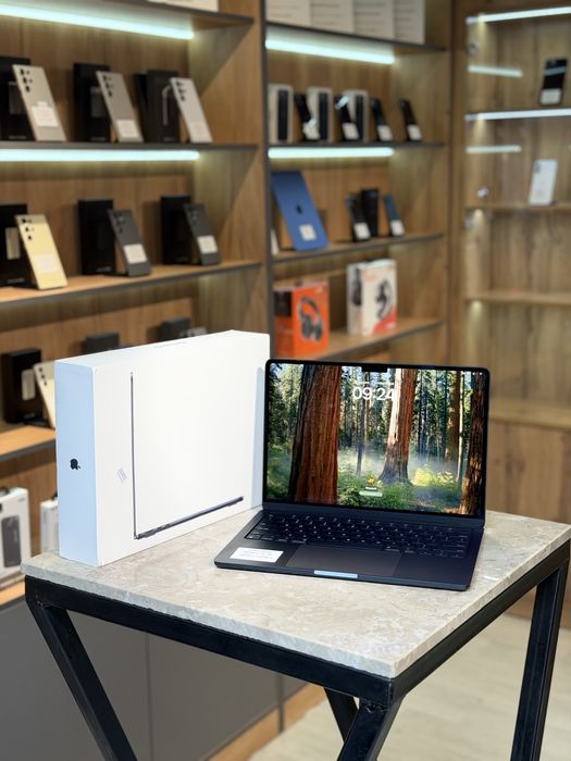 MacBook Air M2 / PhoneLab