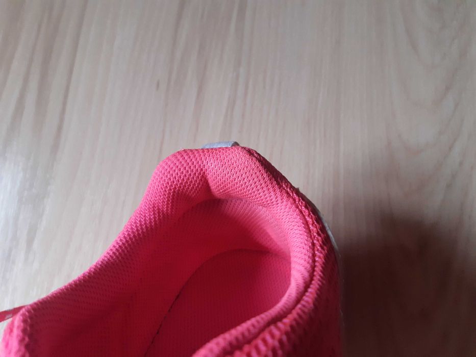 Маратонки NIKE дамски, 38-ми номер