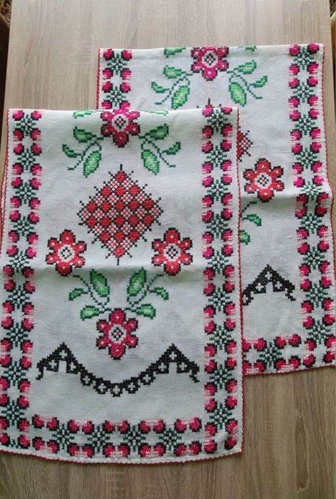 Draperii vintage cusute manual