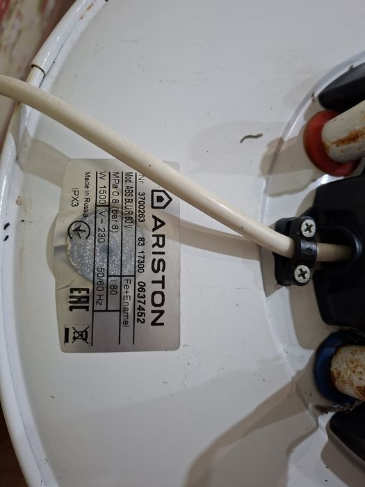 Титан Ariston 80л.