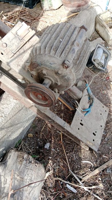 Продам э/л двигатель