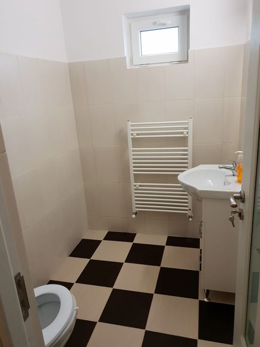 Spatiu de inchiriat-ultra central cu toate utilitatile necesare