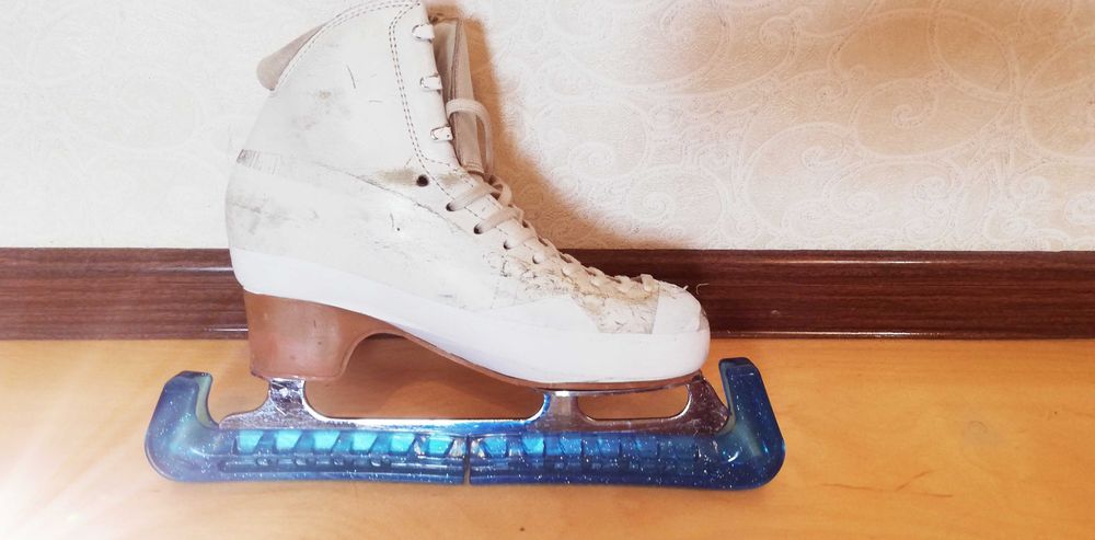 Профессиональные фигурные коньки EDEA Mark IV (1- 2-го года) б/у