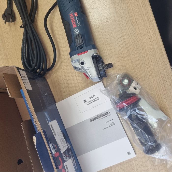 Ъгрошлайф Bosch GWS 17