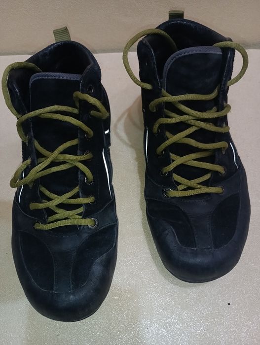 Рокерски боти Hilfiger N38 - 35 лв