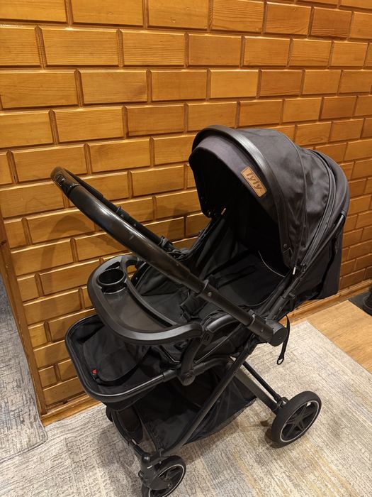 Коляска прогулочная