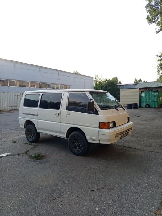 Продам Delica L300 полный привод