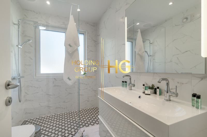 Продава се Тристаен апартамент в Варна, Бриз - 92 кв.м за 3250 €/кв.м - Снимка #10