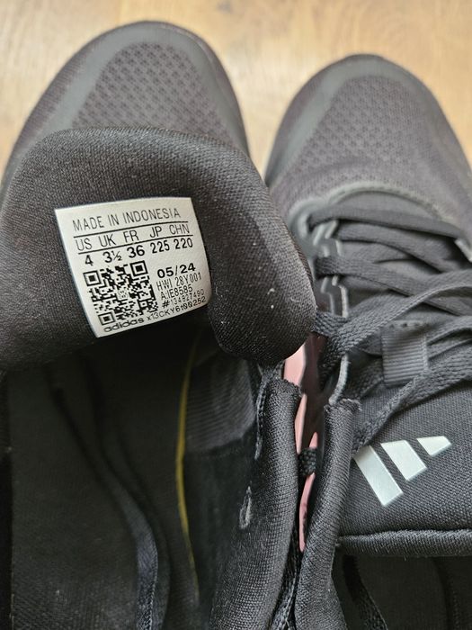 Маратонки Adidas