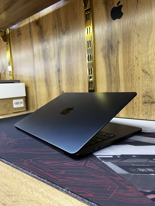 MacBook Air M3 99% 29 sikl
