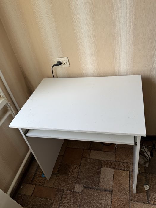 продам стол компьютерный