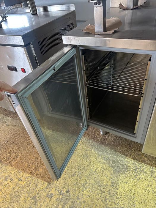 Стол холодильник, оборудование, обещпит