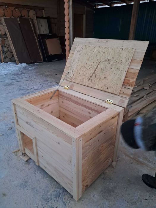 собачьи  будки в ассортименте: утепленные и простые