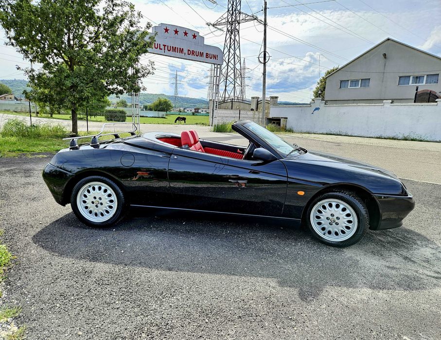 Vand Alfa Romeo Spider 916 2.0TwinSpark 150CP RETRO 1995