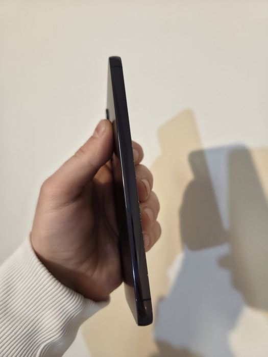 Vand Samsung Galaxy S23 Plus + 512gb