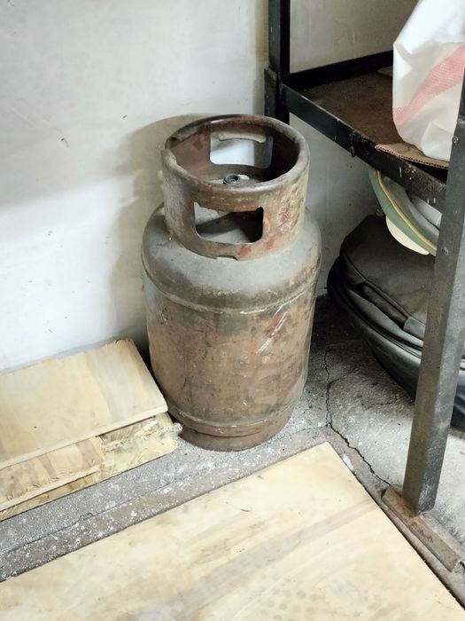 Продам газ баллон