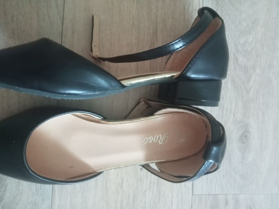 Продам туфли женский.