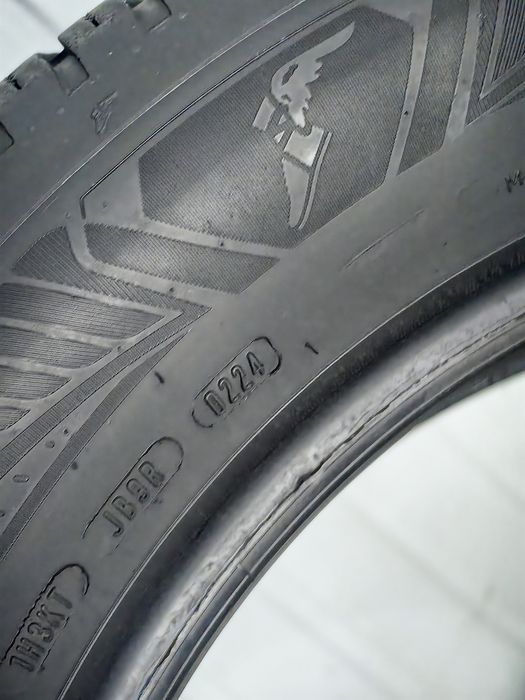 215/60R17 Goodyear 2024 6,2mm all seasons stare foarte buna fara defecte