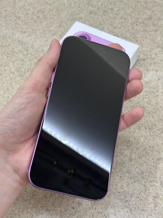 iPhone 16 pink ideal