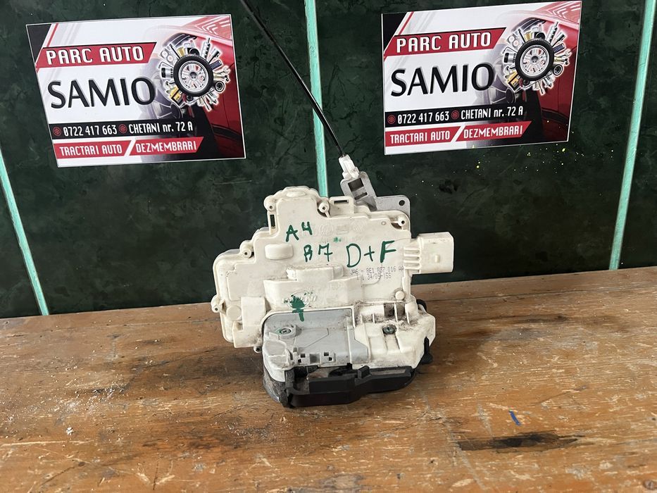 broasca audi a4 b7 dreapta fata