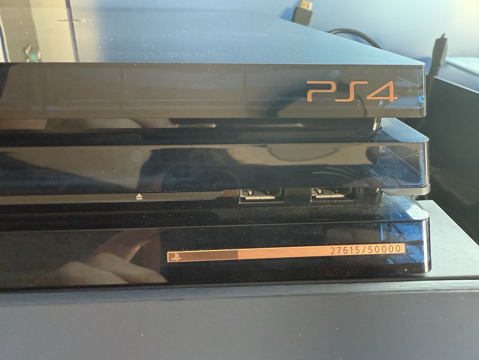 PS4 Pro 500 Milion Edition