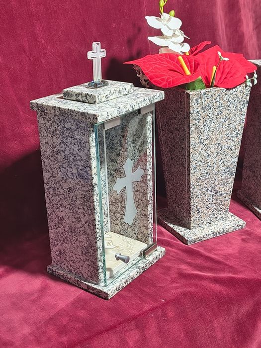 Felinar cimitir funerar granit