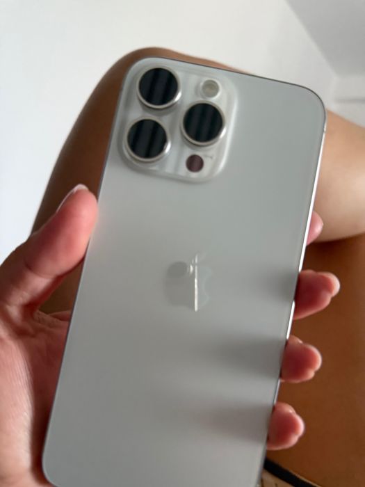 Iphoen 15 pro max