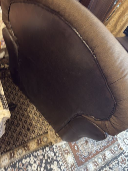 Кожени фотьойли зпазени