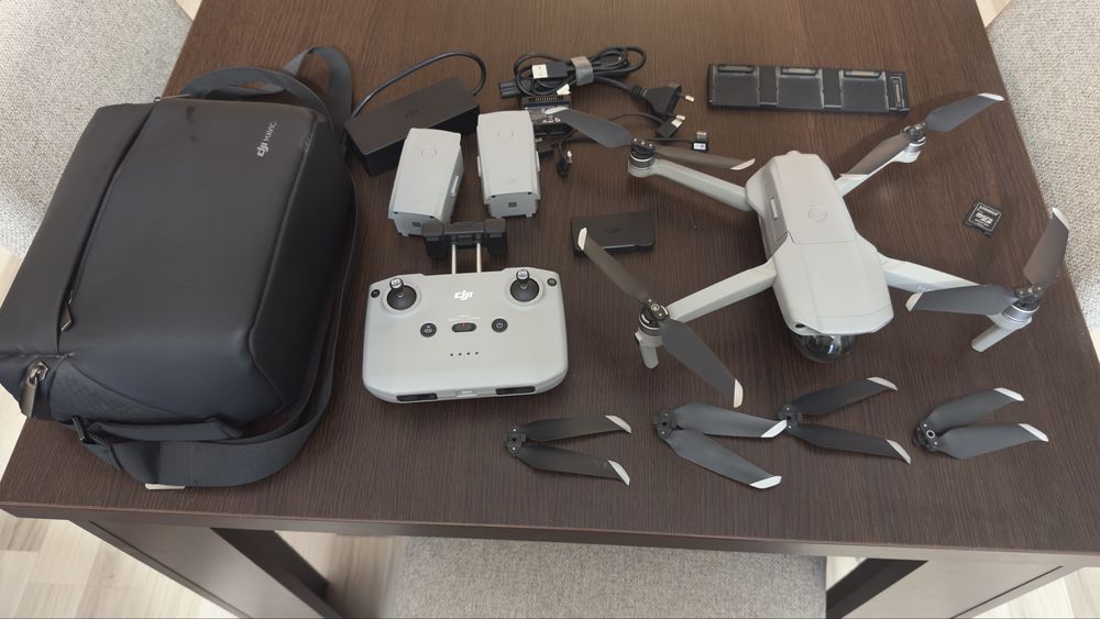Drona Dji Mavic air 2 fly more combo