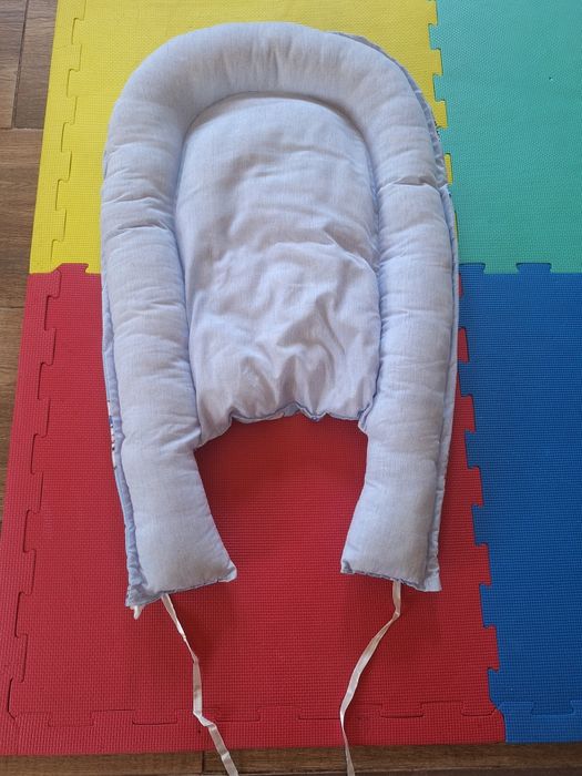 Бебешко гнездо двулицево