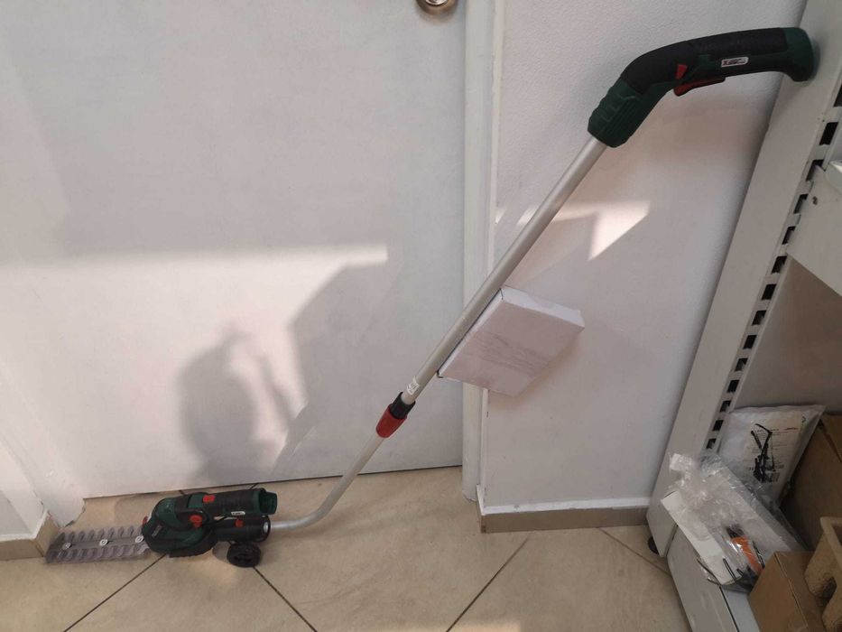 Trimmer gard viu NOU, foarfecă electrică pe acumulator 12 V / 20 V (neinclus, disponibil separat), garanție, trimer