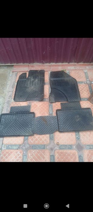 Лада веста полик новый.