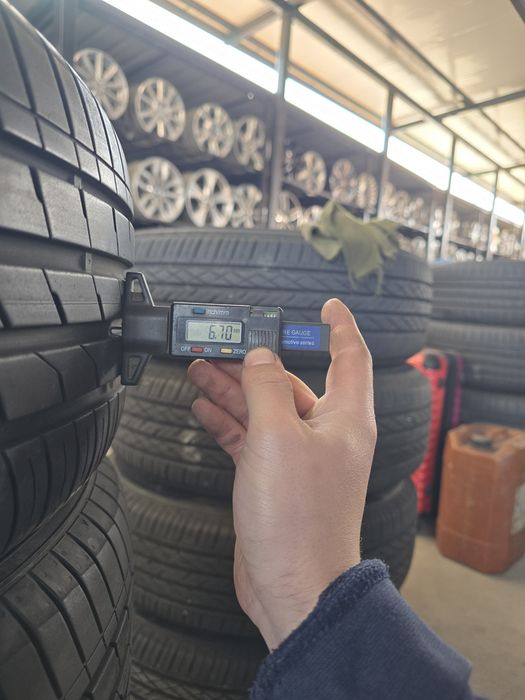4 Броя 215/55/17 Nexen 2x6,7mm 2x6mm