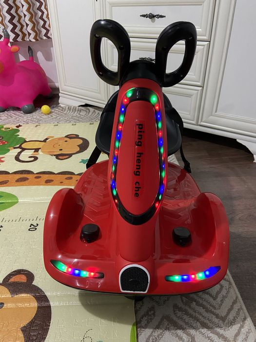 Электроный машина