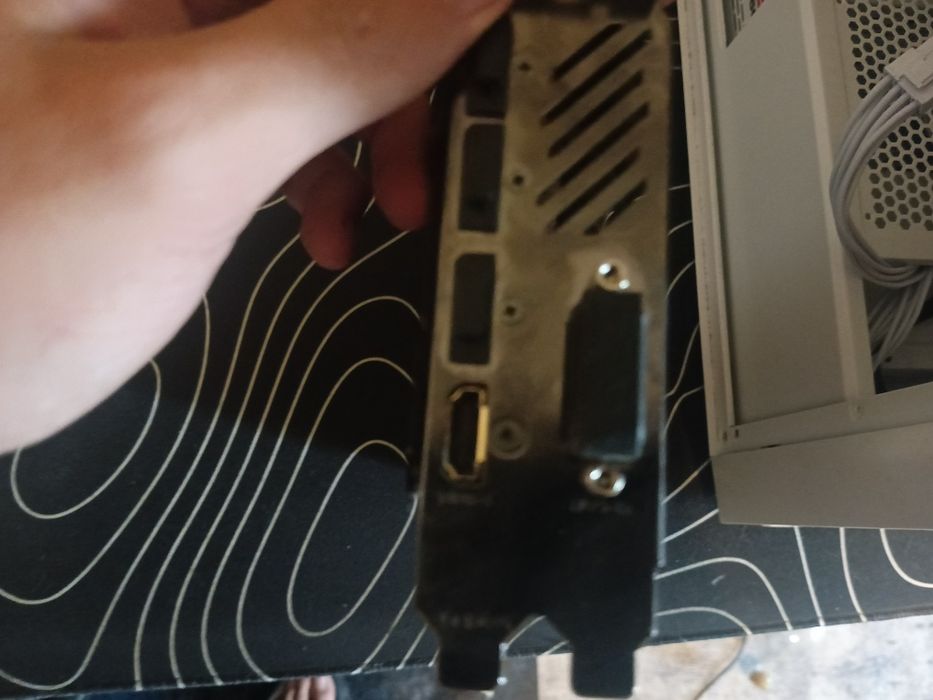 Продам Nvidia geforce gtx 1070 в исполнение gigabyte быстро