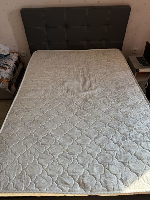 Продам кровать с ортопедическим матрасом