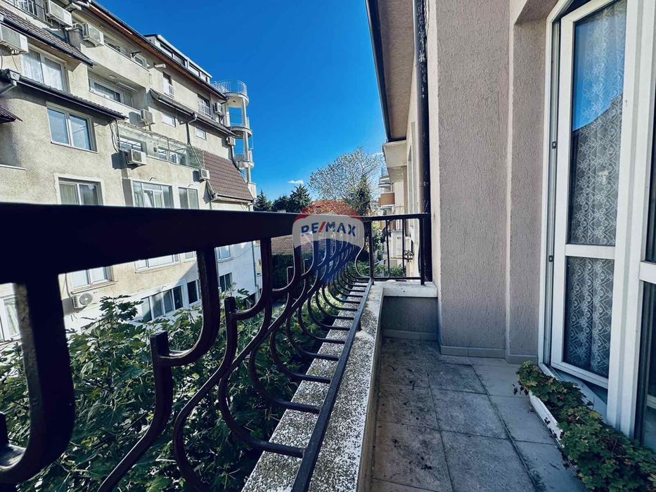 Продава се Тристаен апартамент в Варна, Бриз - 108 кв.м за 1843 €/кв.м - Снимка #7