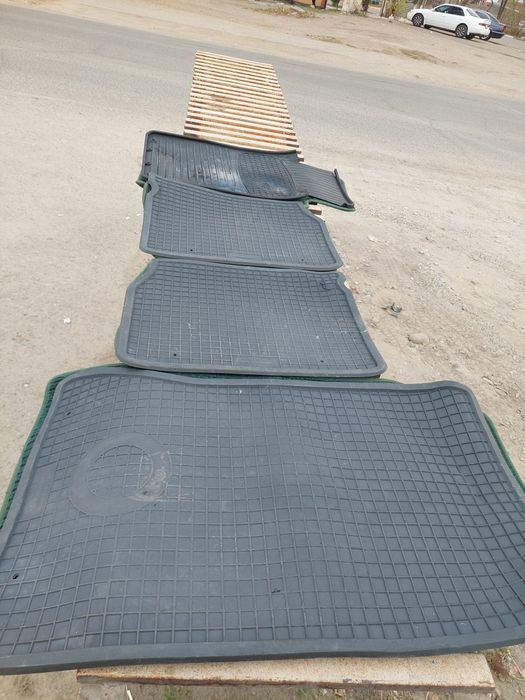 Полики на автомобилья