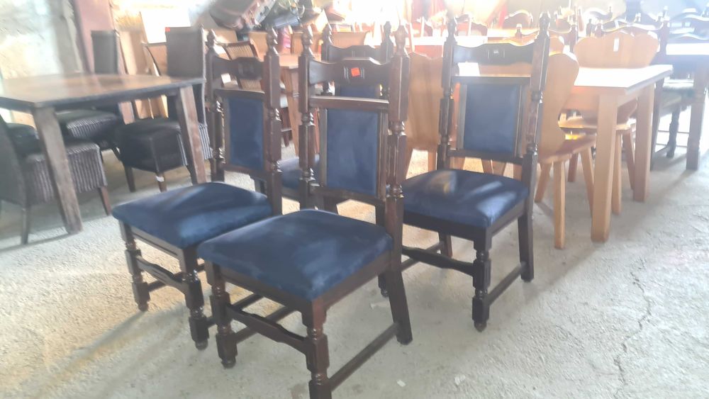 масивни  столове с велурена дамаска внос от Европа