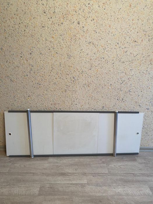 Экран для ванны новый