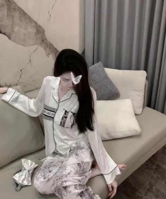 Женскии пижама сатылады