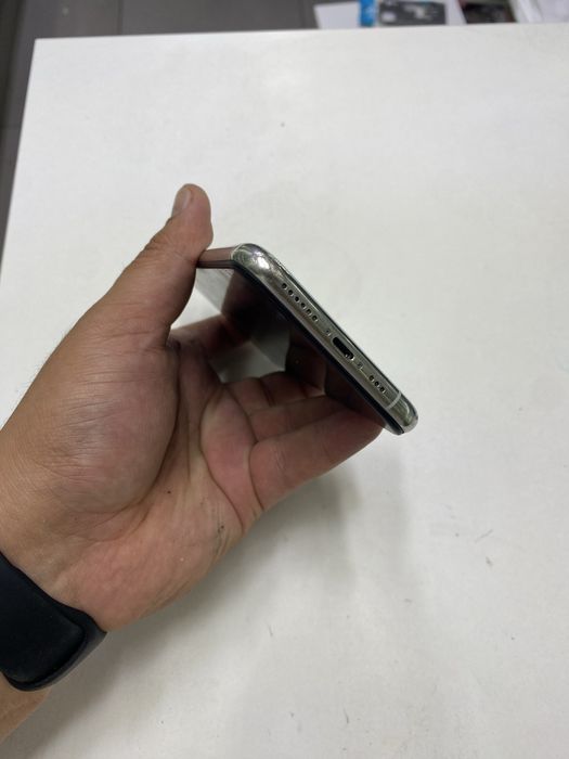 Iphone 11 PRO (64GB)