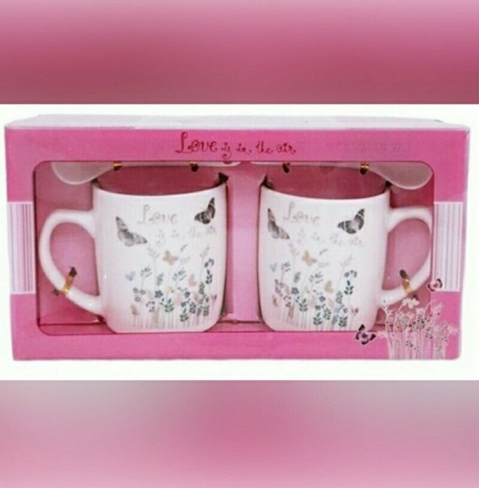 Комплект две чаши с лъжички и чинийки в зелени нюанси
Безопасен, неток