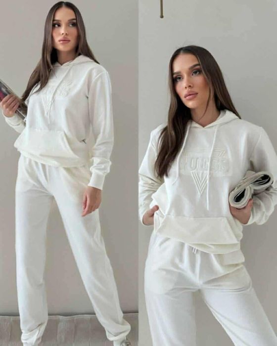 Дамски спортни екипи