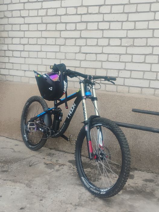 Vând FURCA Rockshox Boxxer RC 26"