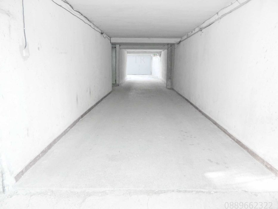 Дава се под наем Гараж / Паркомясто в Бургас, Възраждане - 18 кв.м за 169.32 € - Снимка #3