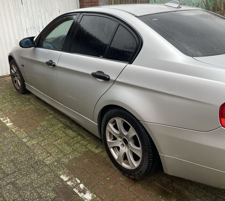 BMW E 90 2.0 benzina