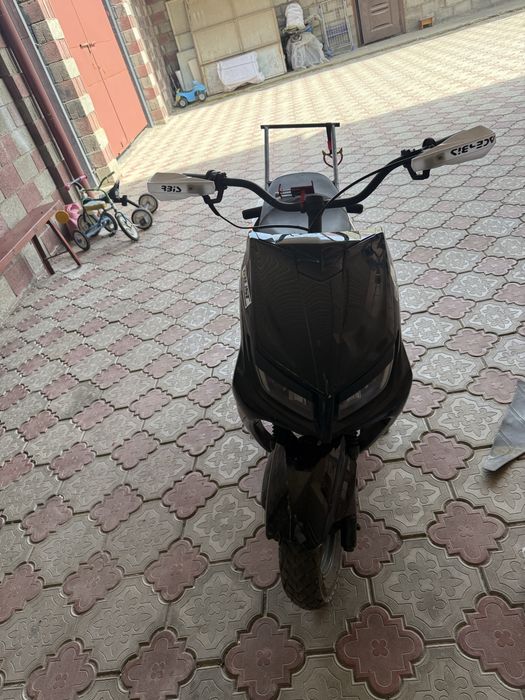 Продам Мопед м8 стант